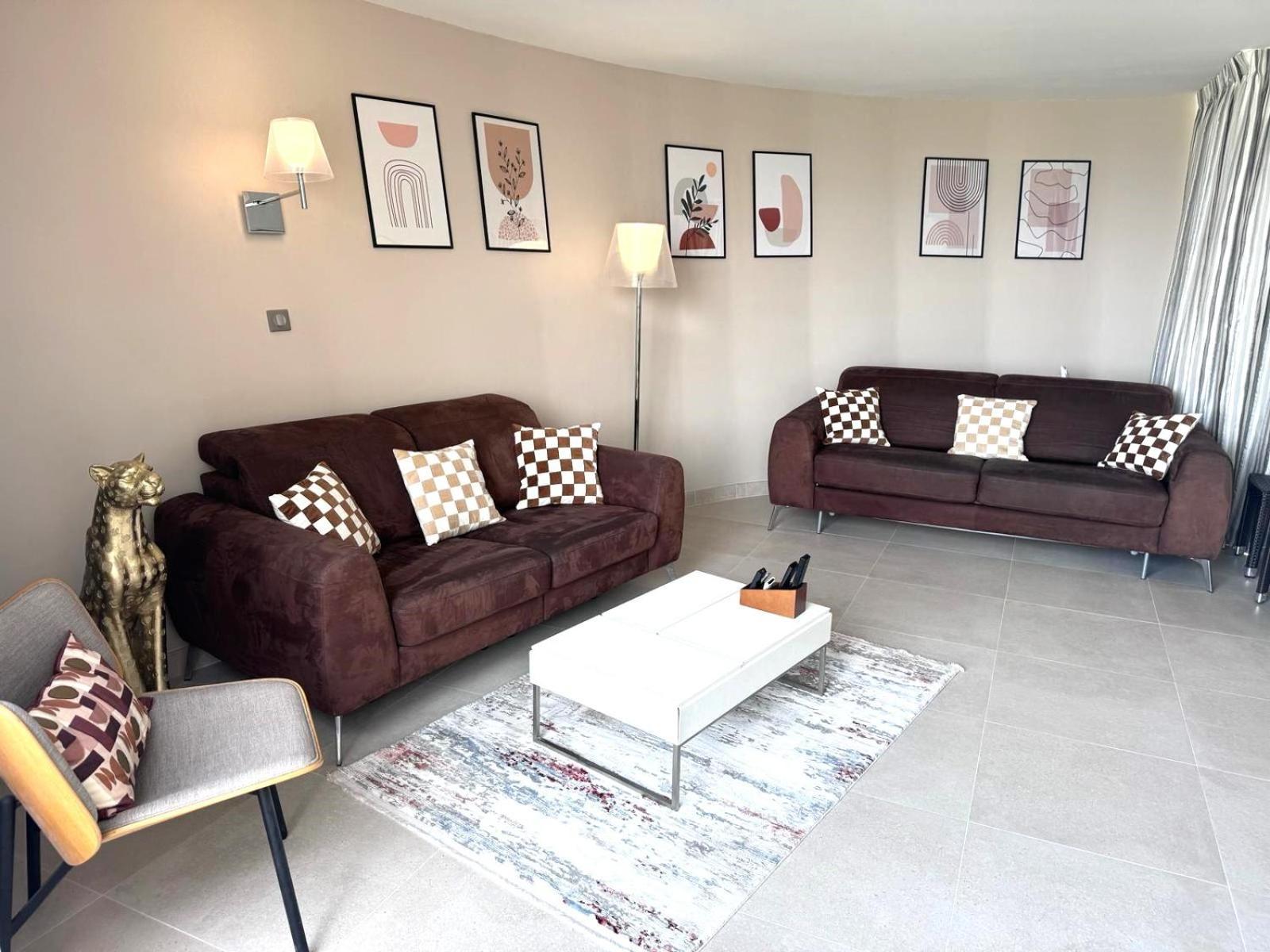 Penthouse Vue Mer Avec Rooftop,Jacuzzi,Et Parking Prive Antibes Buitenkant foto